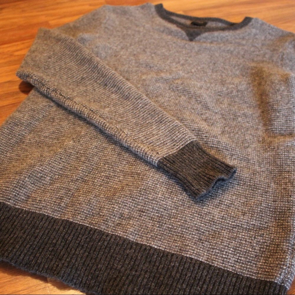 Small j crew sweater